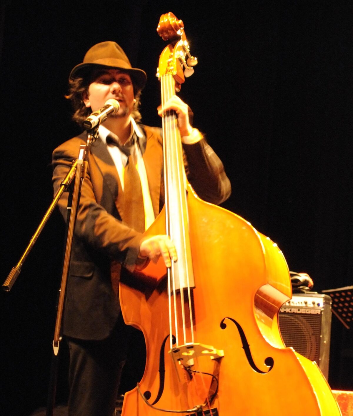 thomas fort cours de contrebasse emij école de musique elbeuf